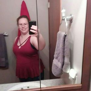 Meet your Posher, Alicia